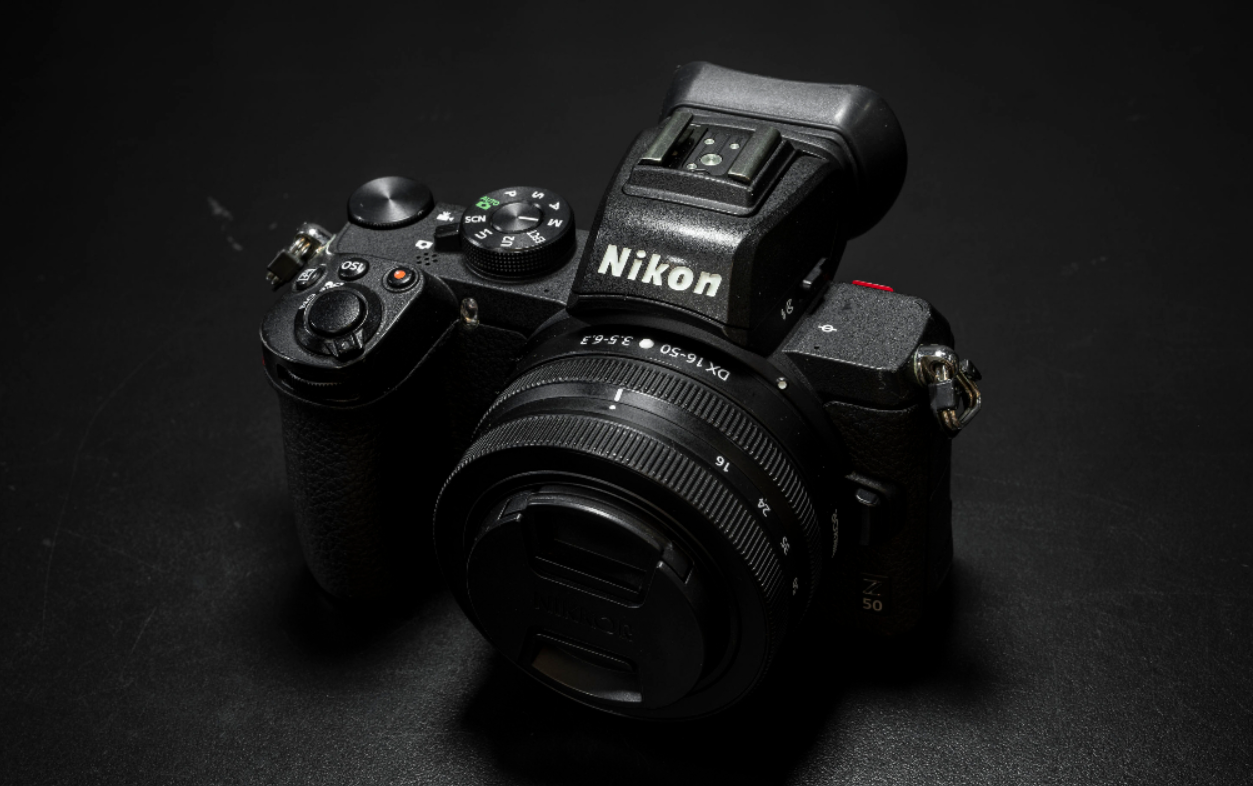 Nikon Z50'yi Kucaklamak İçin 30 Rakipsiz Nedeni Keşfedin!