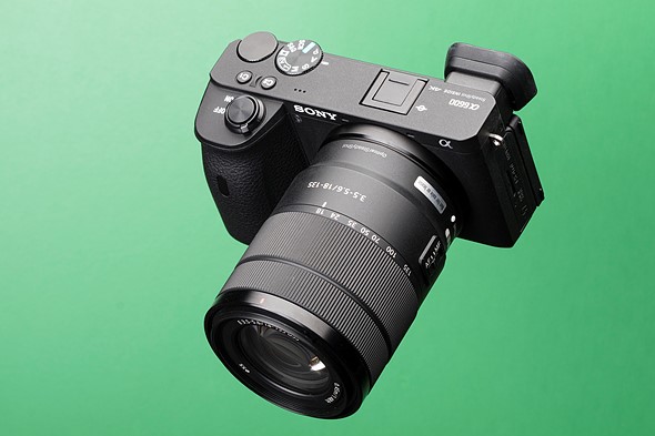 Sony Alpha a6600: Bu Profesyonel Düzey Fotoğraf Makinesini Satın Almanız İçin 20 İlgi Çekici Nedeni Keşfedin