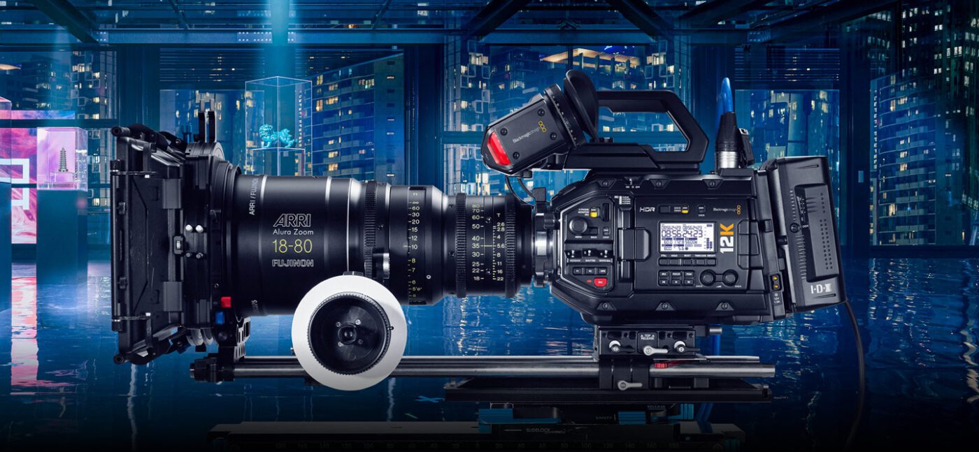 Blackmagic Design'a Yatırım Yapmak için 20 İlham Verici Neden Fujinon 8.5-170mm Lensli URSA Broadcast G2 Kamera!