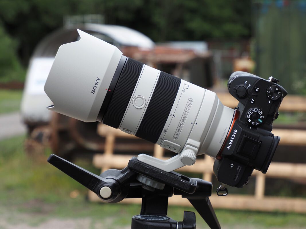 Yaratıcılığı Serbest Bırakın: Sony FE 70-200mm f/4 Macro G OSS II Lensi Keşfedin