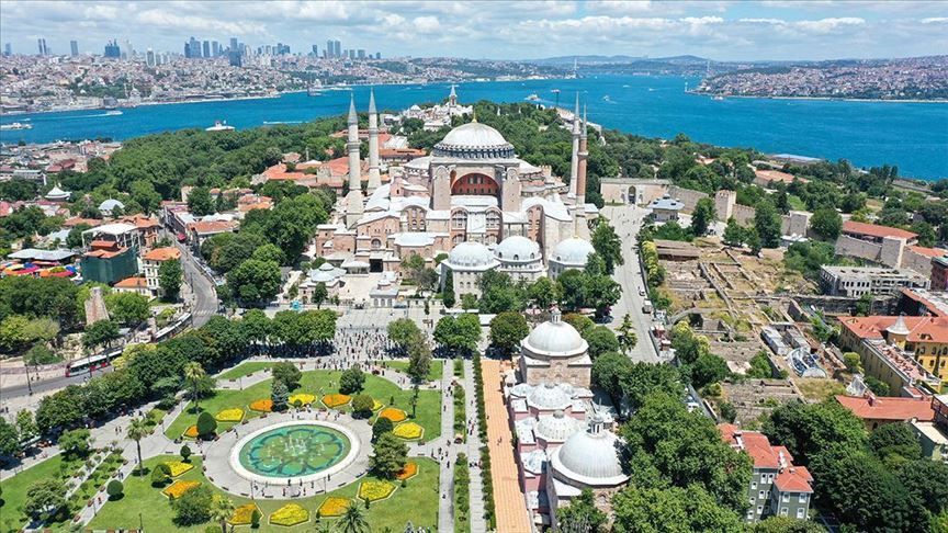 Büyüleyici İstanbul : En Büyüleyici 30 Düğün Fotoğrafı Mekanını Keşfedin!