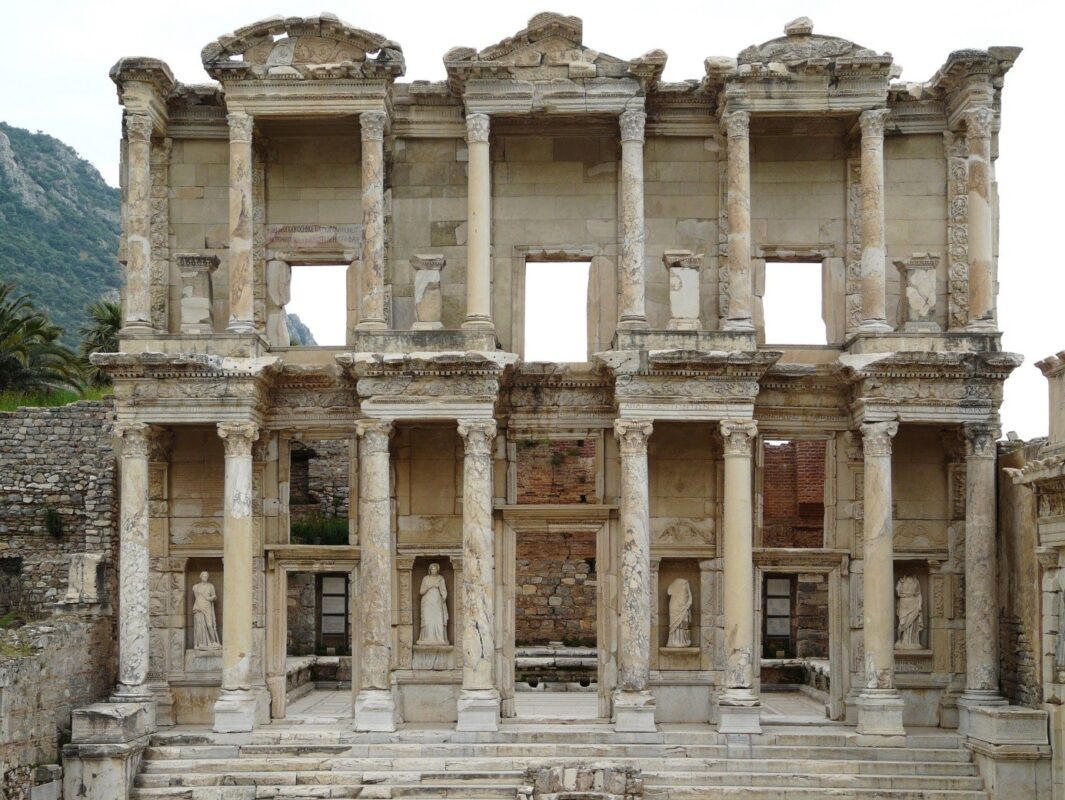 Tarihin En Büyük 30 Arkeolojik Kazısı